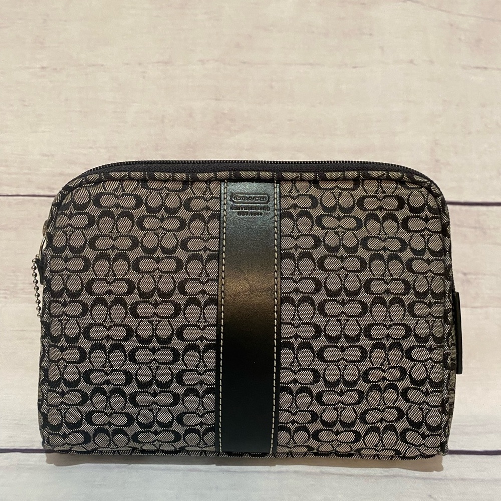 Authentic VINTAGE Coach Jacquard Mini C’s genuine black leather makeup bag